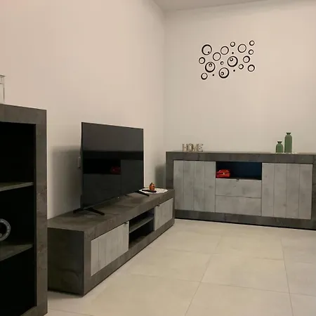 Casa Matteo Un Chilometro Dal Centro Dom wakacyjny *